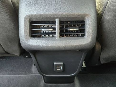 Used 2023 Chevrolet Equinox LT AWD/4WD image 15