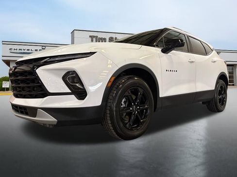 Used 2023 Chevrolet Blazer LT w/ Midnight/Sport Edition image 10