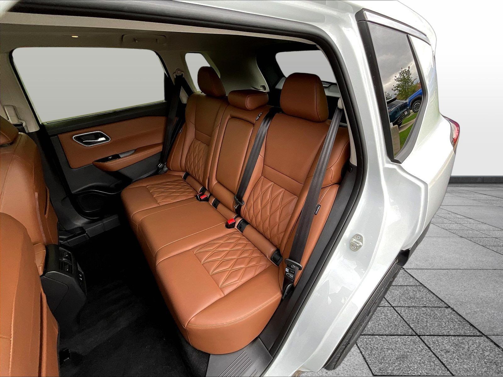 Certified 2026 Nissan Rogue Platinum w/ Platinum Premium Package AWD/4WD image 25