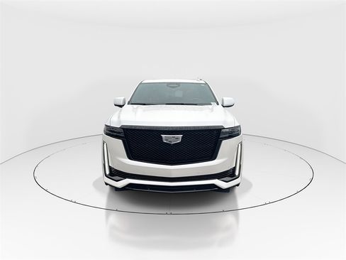 Used 2024 Cadillac Escalade Sport w/ LPO, ONYX Package image 3