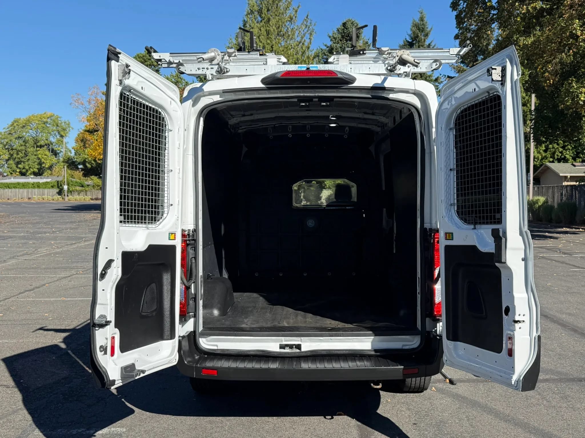 Used 2019 Ford Transit 250 148 Medium Roof w/ Interior Upgrade Package RWD image 21