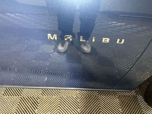 Used 2024 Chevrolet Malibu LT image 11