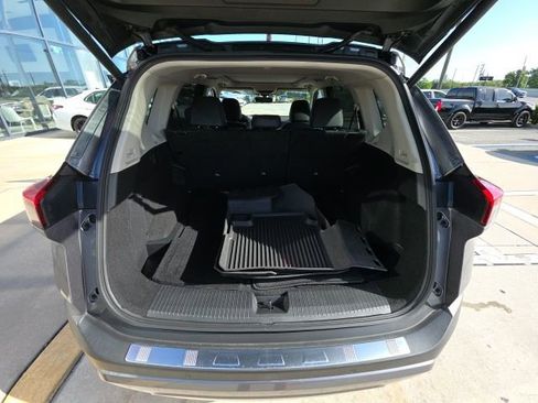 Used 2022 Nissan Rogue SL w/ SL Premium Package image 27