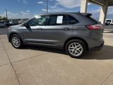 Used 2024 Ford Edge SEL w/ Convenience Package image 2
