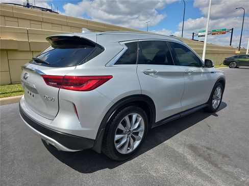 Used 2020 INFINITI QX50 Luxe w/ Navigation Package image 3