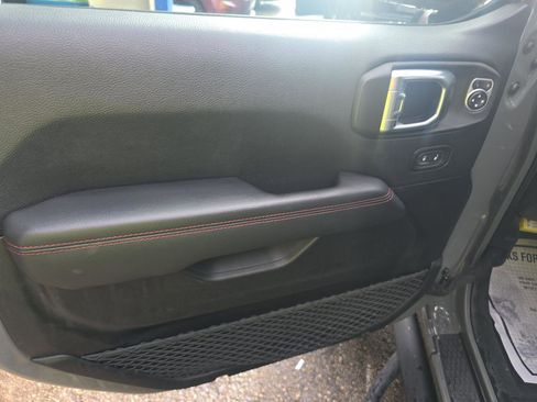 Used 2020 Jeep Wrangler Unlimited Rubicon w/ Quick Order Package 28Y Recon image 9