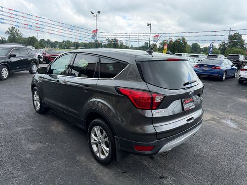 Used 2019 Ford Escape SE FWD image 7