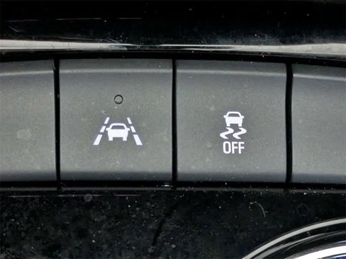 Used 2022 Buick Encore GX Select w/ Sport Touring Package image 28