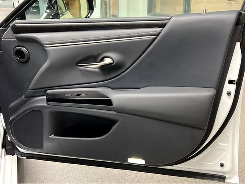 New 2025 Lexus ES 350 w/ Premium Package image 24