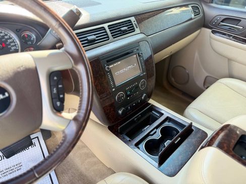 Used 2013 GMC Yukon Denali AWD/4WD image 17