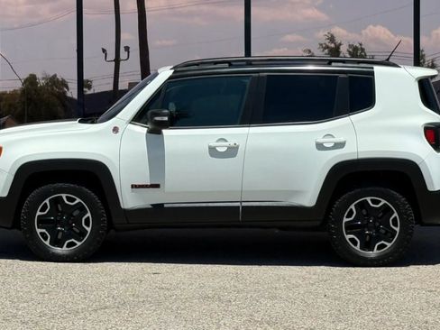 Used 2015 Jeep Renegade Trailhawk w/ Popular Equipment Group AWD/4WD image 4