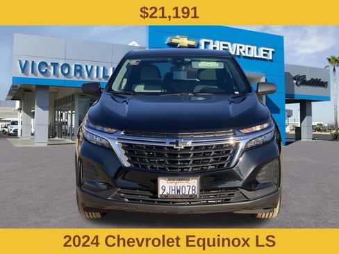 Certified 2024 Chevrolet Equinox LS w/ LS Convenience Package FWD image 2