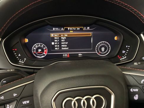 Used 2018 Audi SQ5 Premium Plus w/ Navigation Package image 14