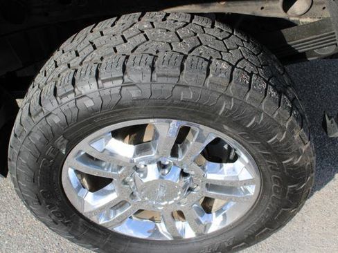 Used 2017 Chevrolet Silverado 2500 High Country w/ Duramax Plus Package image 13