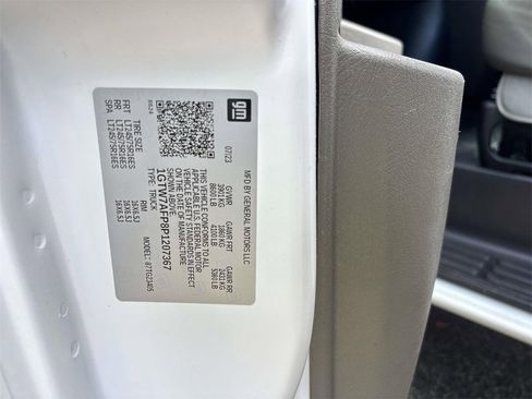 Used 2023 GMC Savana 2500 w/ Driver Convenience Package image 22