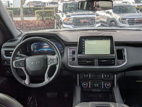 Certified 2024 Chevrolet Suburban Z71 w/ Luxury Package image 19