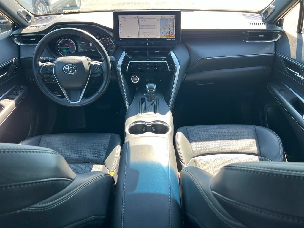 Used 2022 Toyota Venza Limited AWD/4WD image 10