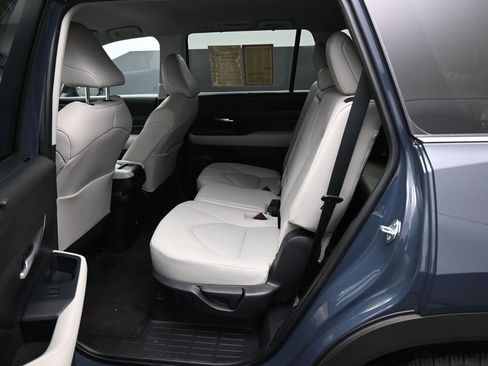 Certified 2026 Toyota Grand Highlander XLE image 29