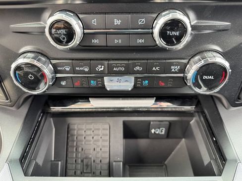 Used 2024 Ford F350 Lariat w/ Chrome Package AWD/4WD image 27