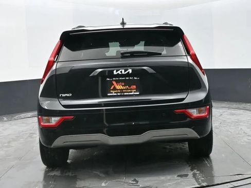 Used 2023 Kia Niro Wind w/ Wind Preserve Package image 8