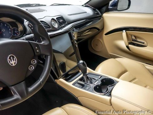 Used 2017 Maserati GranTurismo MC image 13