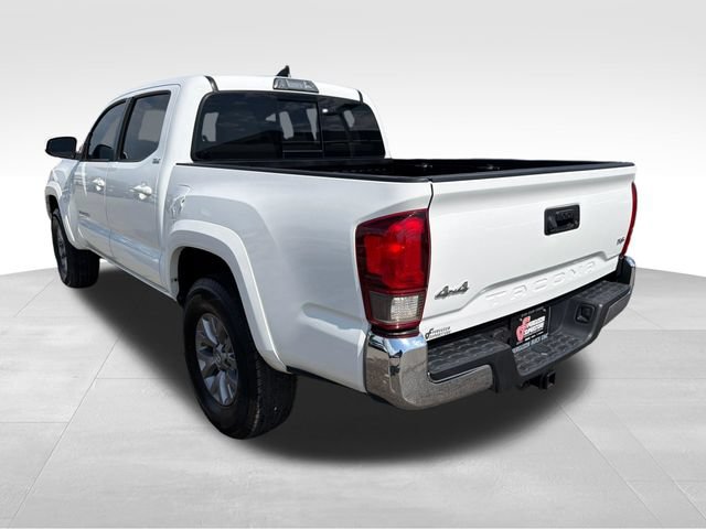 Used 2019 Toyota Tacoma SR5 AWD/4WD image 5