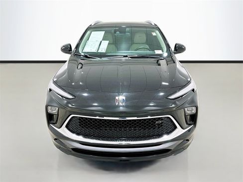 Used 2025 Buick Encore GX Sport Touring image 2