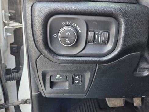 Used 2020 RAM 1500 Laramie AWD/4WD image 15