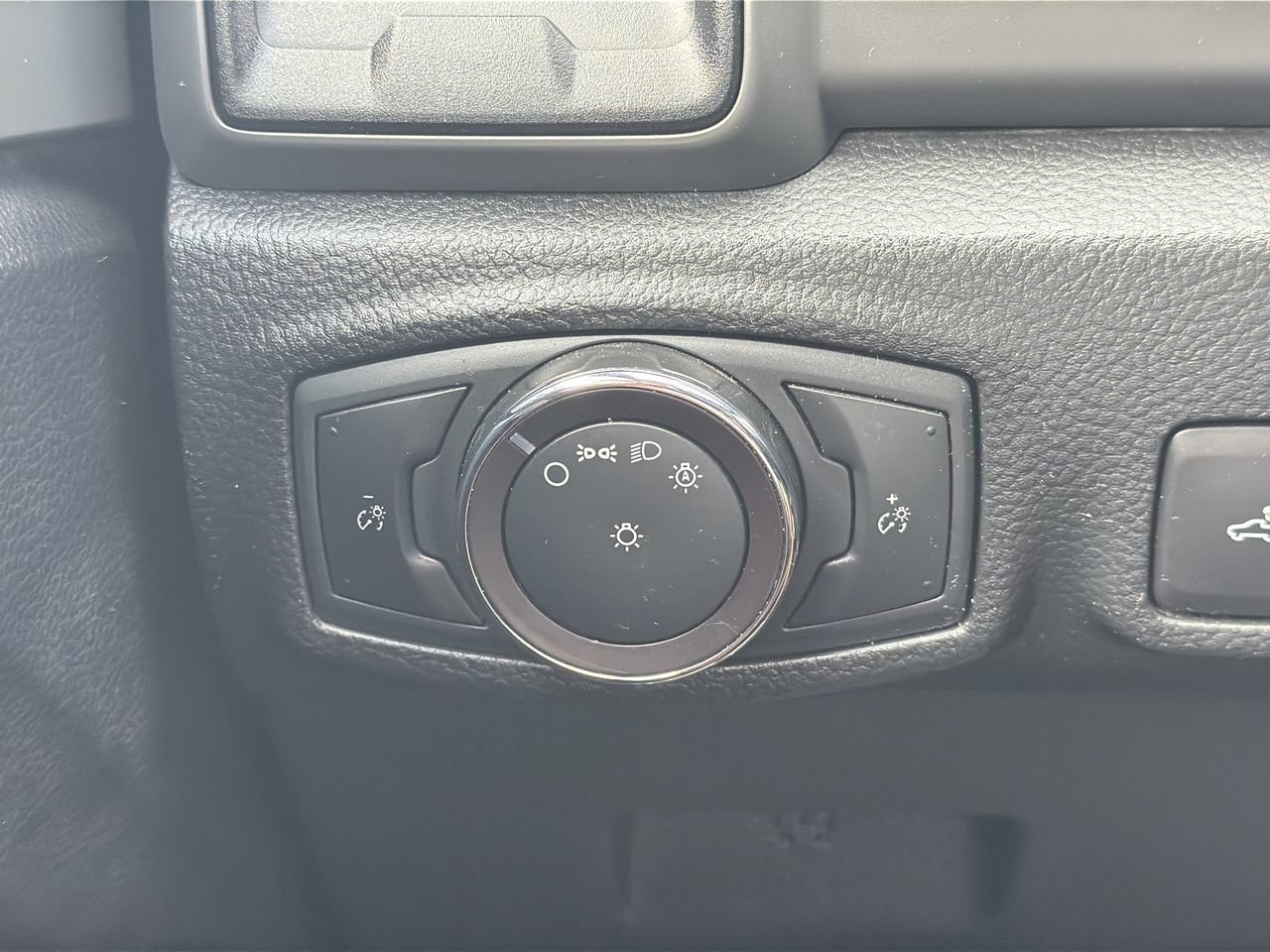 Used 2019 Ford Ranger XL w/ Bed Utility Package RWD image 23