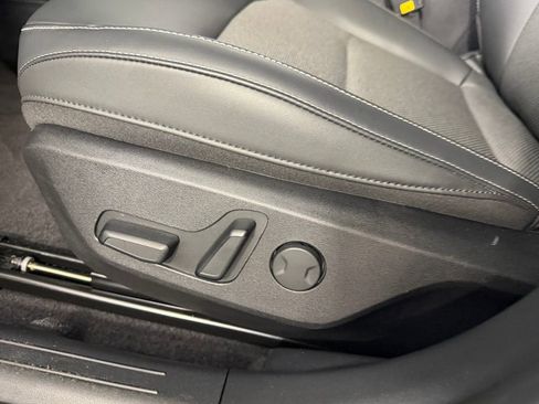 Used 2025 Kia EV6 Light w/ Light LR Technology Package image 24