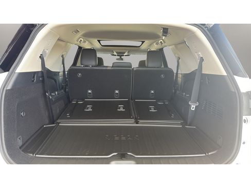 New 2026 Nissan Pathfinder Platinum w/ Cargo Package AWD/4WD image 13