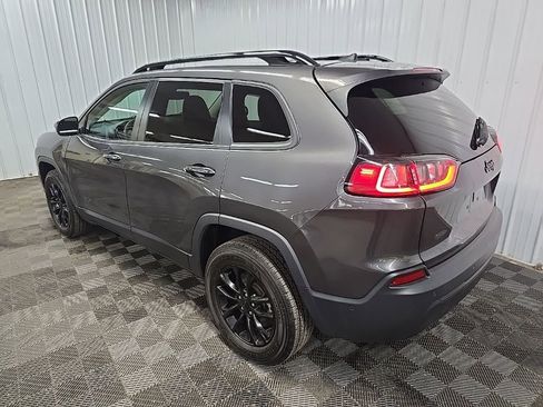 Used 2023 Jeep Cherokee Altitude Lux image 9