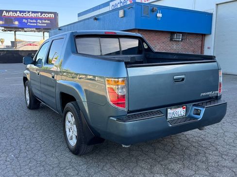 Used 2006 Honda Ridgeline RTS image 2