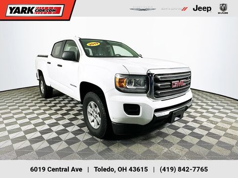 Used 2019 GMC Canyon 2WD Crew Cab w/ Convenience Package image 1