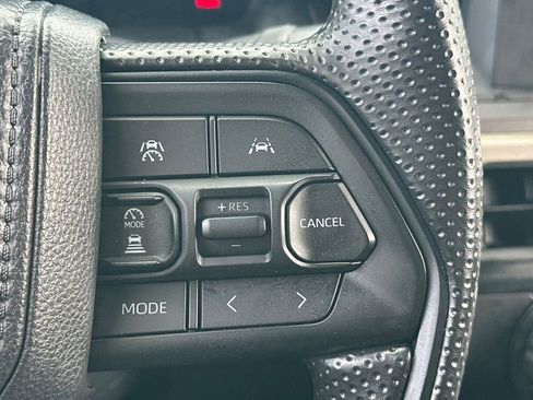 Used 2025 Toyota Tacoma SR5 image 26