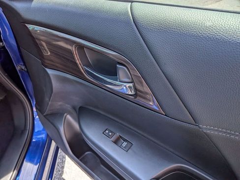 Used 2017 Honda Accord Hybrid Sedan image 26
