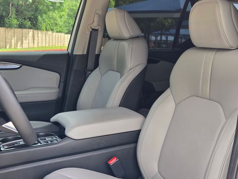 Used 2024 Honda Pilot EX-L image 13