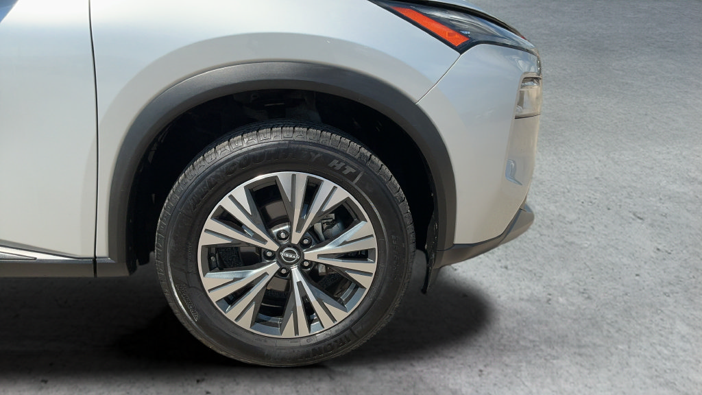 Used 2023 Nissan Rogue SV AWD/4WD image 23