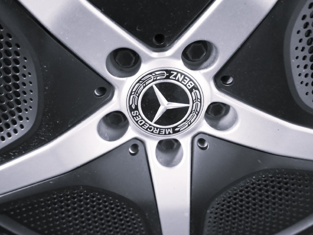 Certified 2023 Mercedes-Benz EQE 500 4MATIC SUV image 8