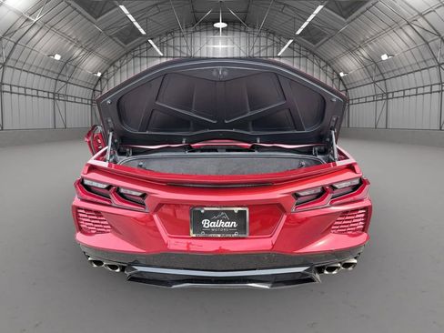 Used 2021 Chevrolet Corvette Stingray Premium Conv w/ Z51 Performance Package RWD image 33