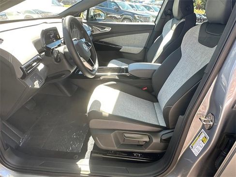 New 2025 Volkswagen ID.4 Pro image 9