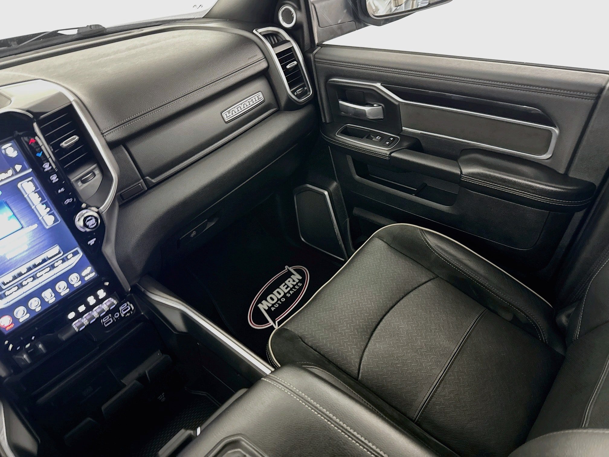 Used 2020 RAM 3500 Laramie AWD/4WD image 32