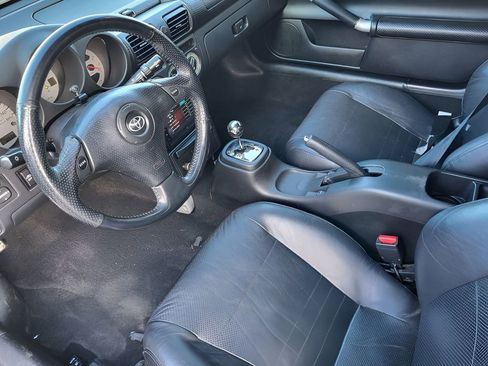 Used 2005 Toyota MR2 image 12