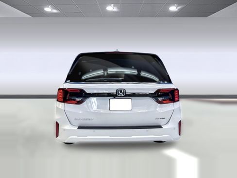 Used 2026 Honda Odyssey Touring image 10