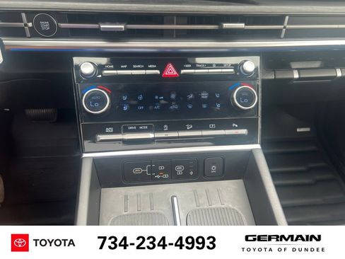 Used 2024 Hyundai Santa Fe Limited FWD image 20