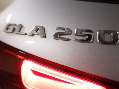 Used 2023 Mercedes-Benz GLA 250 4MATIC image 66