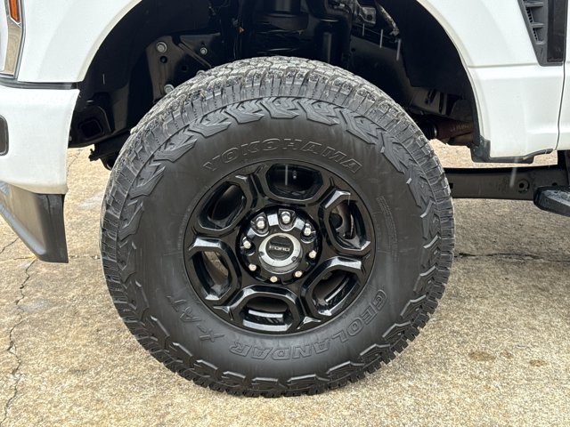 Used 2024 Ford F250 XL w/ STX Appearance Package AWD/4WD image 12