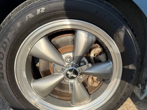 Used 2006 Ford Mustang GT RWD image 21