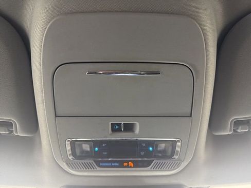 Used 2023 Ford F150 Lariat w/ Trailer Tow Package image 14