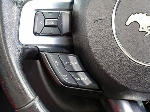 Used 2017 Ford Mustang GT Premium RWD image 29